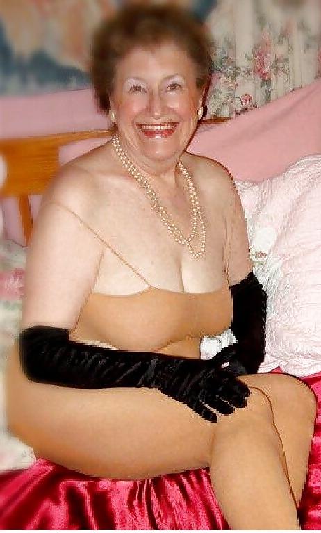 21P granny sheila from the USA