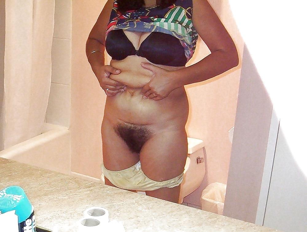 25P Hairy pussy from around the world