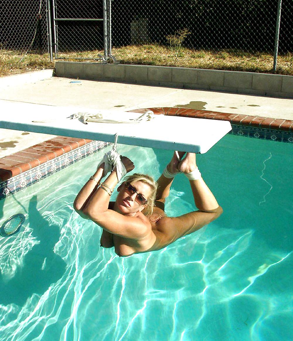 25P Bondage Girls in Alternative Situations #1