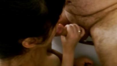 7P Risky cam shower blowjob