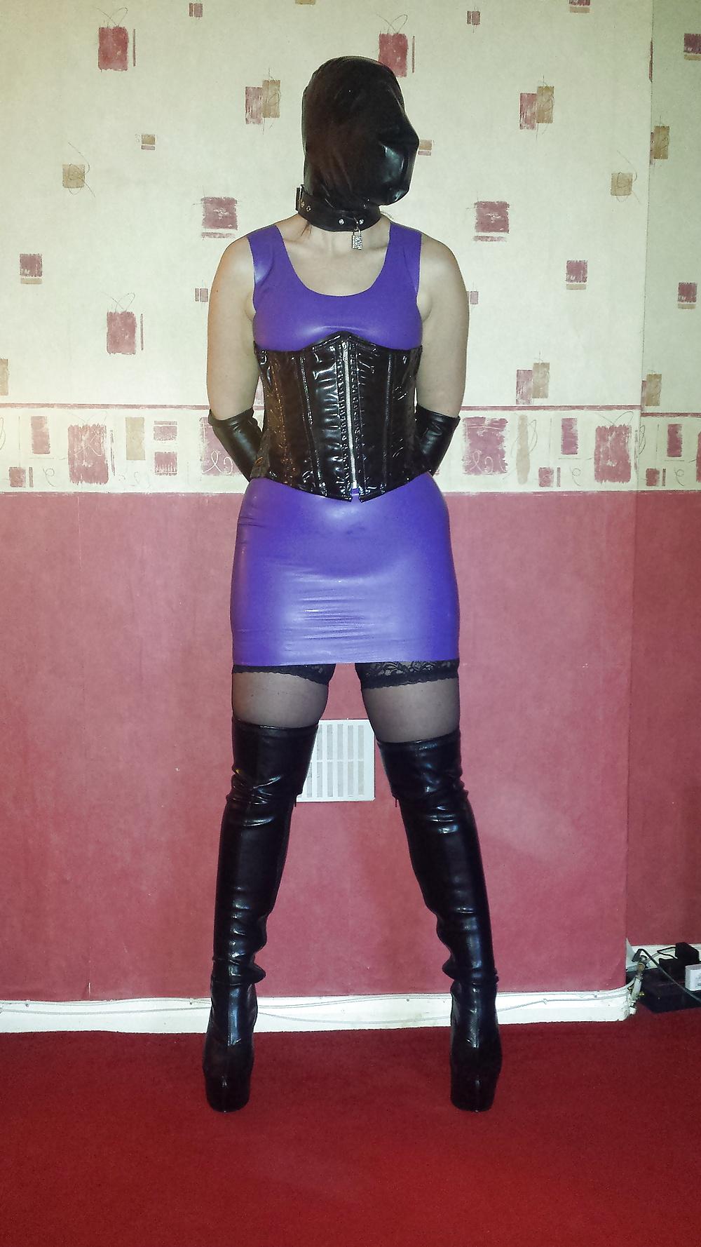 8P Mistress's slave girl in rubber dress