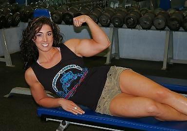 16P Megan Abshire - female bodybuilder