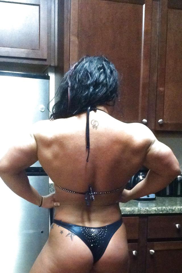 16P Megan Abshire - female bodybuilder