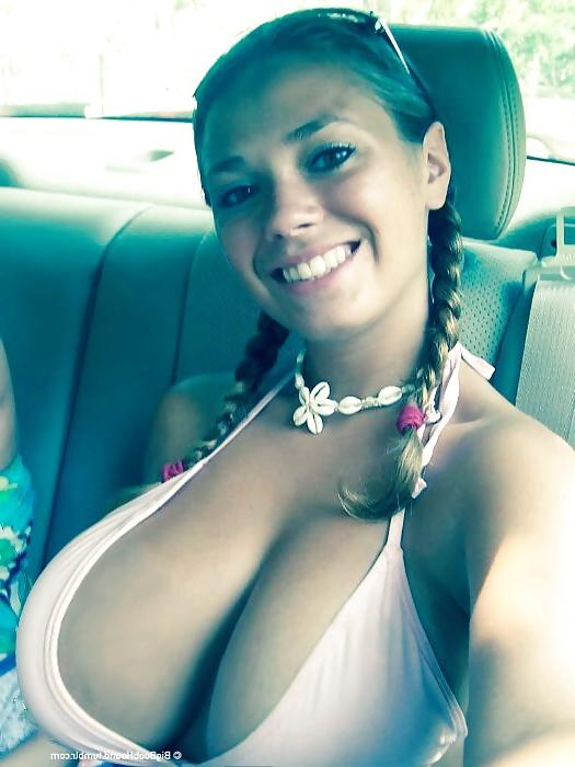 25P Breast Lovers Dream- Decollete Tease Study BONUS
