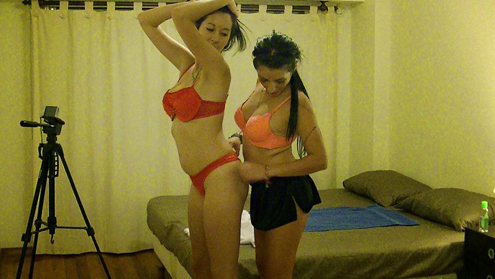 19P Gloria Parque y Luisana - Gardelhat girls - Argentina