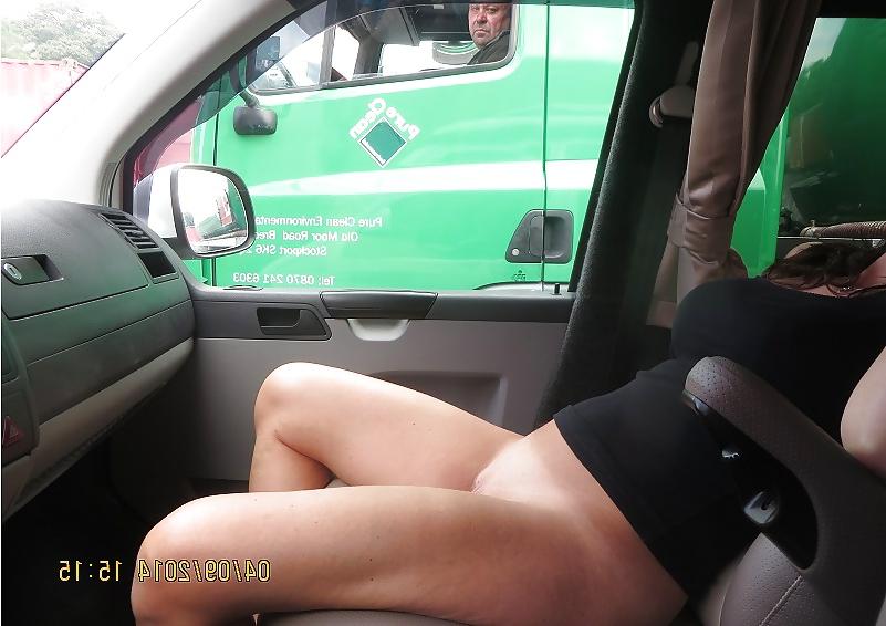 9P DOGGING AT THE LORRY PARK (LYMM M6)