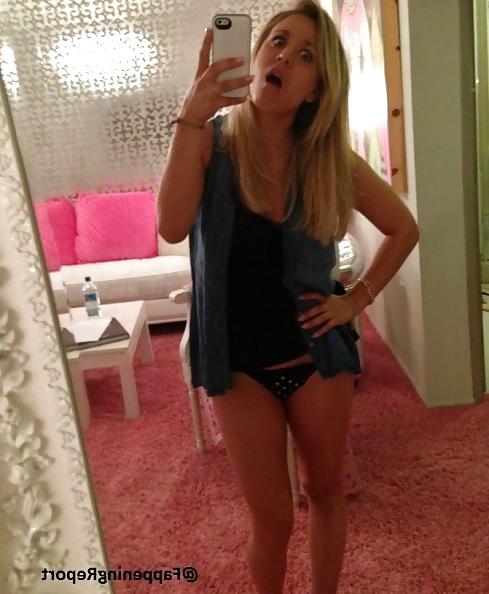 25P The Fappening 2.0 - Kaley Cuoco 