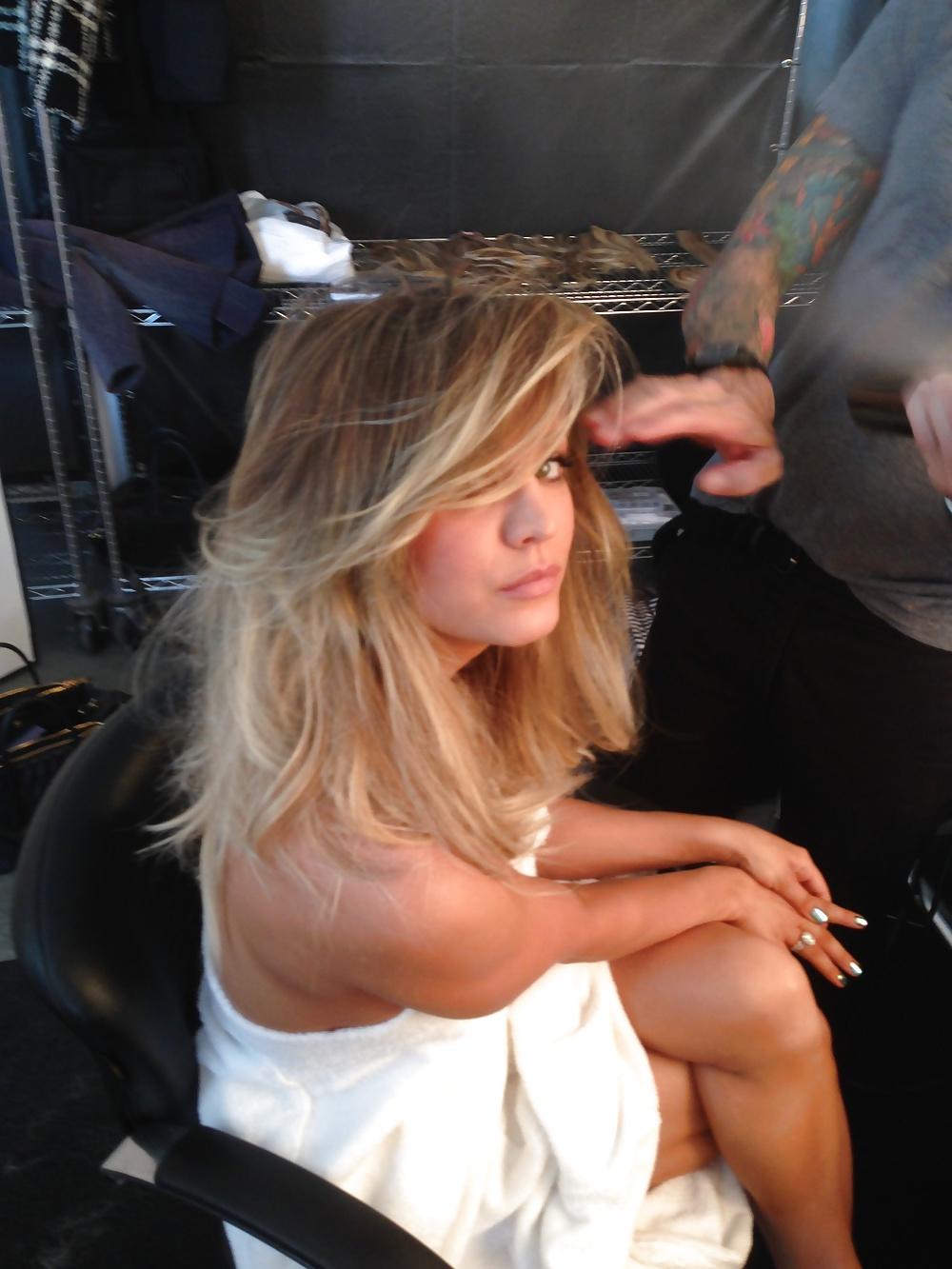 25P The Fappening 2.0 - Kaley Cuoco 