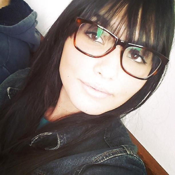 25P Facebook Friend - Isadora