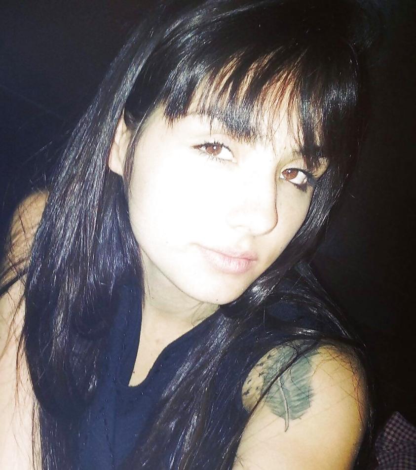 25P Facebook Friend - Isadora