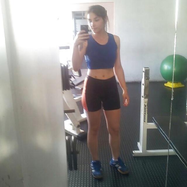 25P Facebook Friend - Isadora
