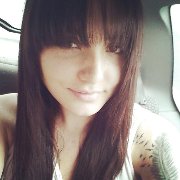 25P Facebook Friend - Isadora