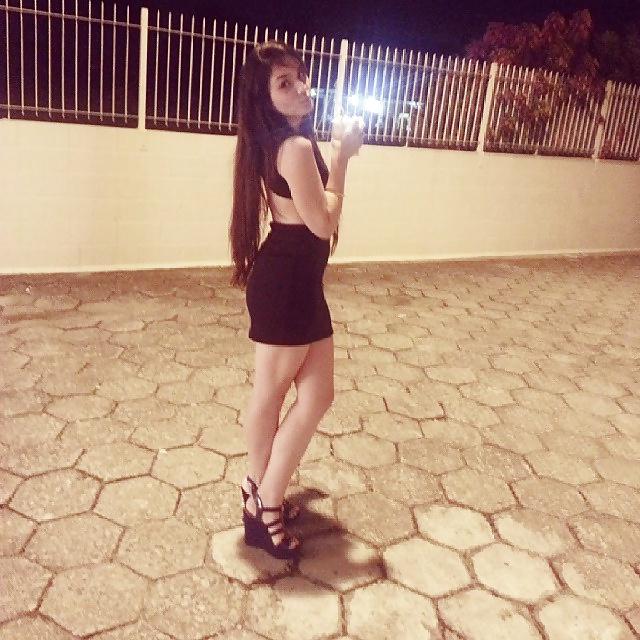 25P Facebook Friend - Isadora