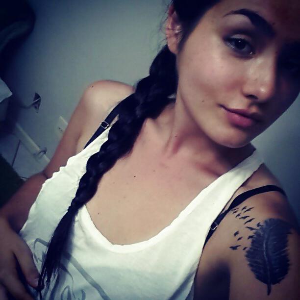 25P Facebook Friend - Isadora