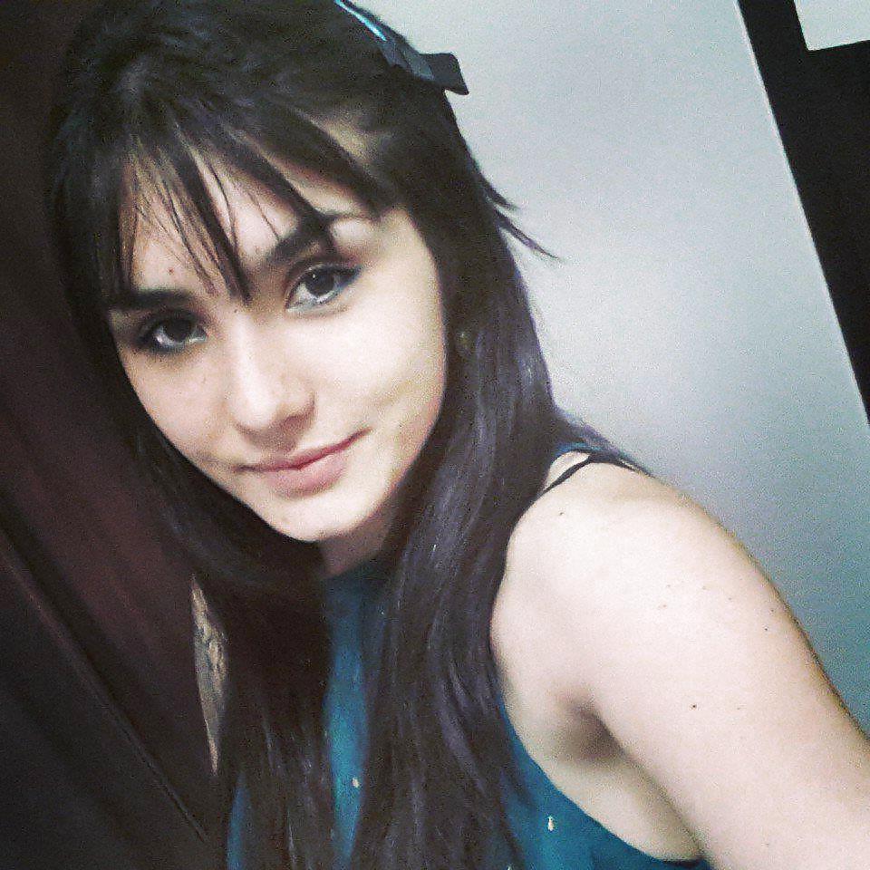 25P Facebook Friend - Isadora