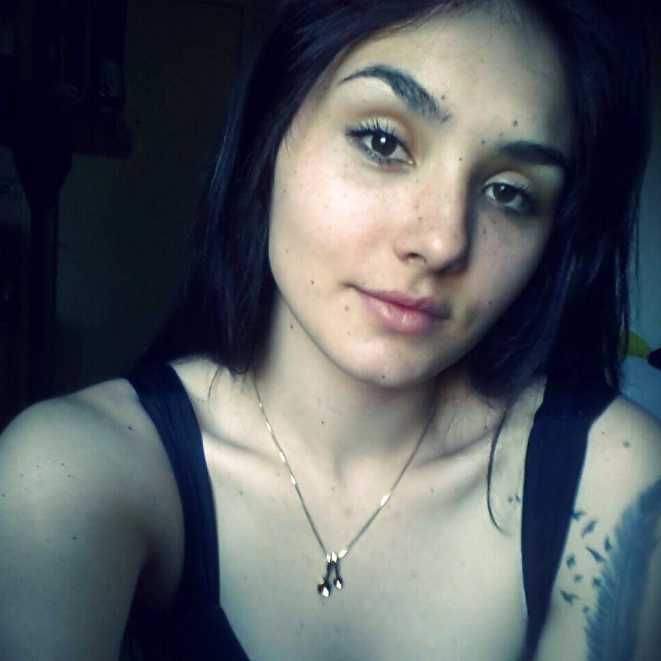 25P Facebook Friend - Isadora