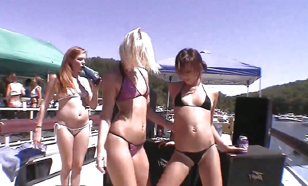 25P Wild sexy party chicks pt.10
