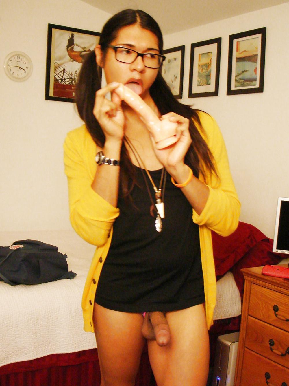 25P Shemale Schoolgirls 8