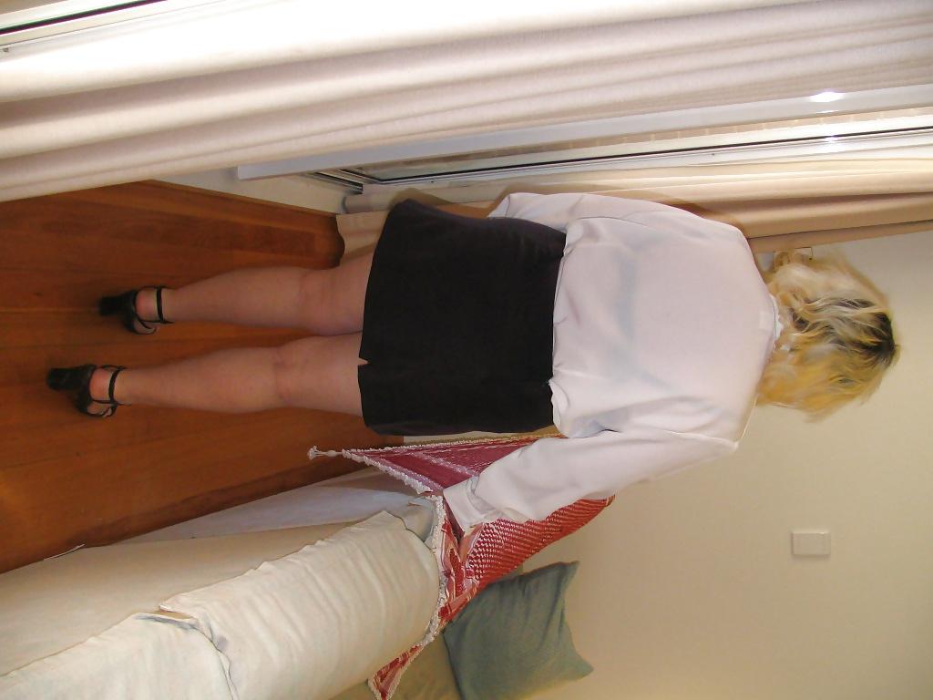 25P Megan a blond Bombshell