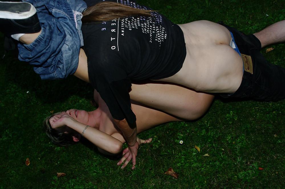 25P Wet and horny german milf  outdoor fuck