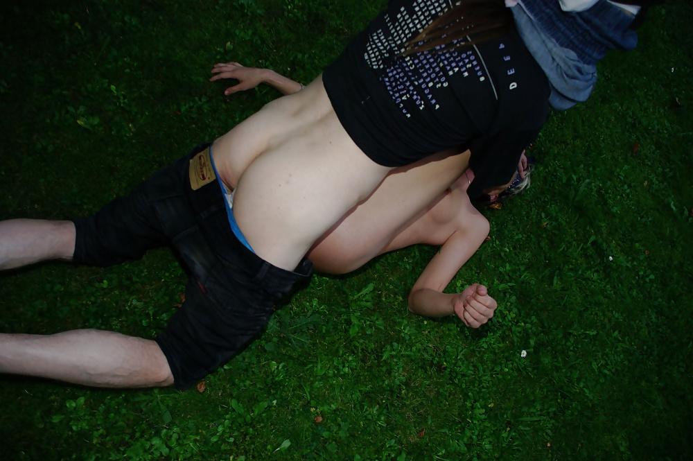 25P Wet and horny german milf  outdoor fuck