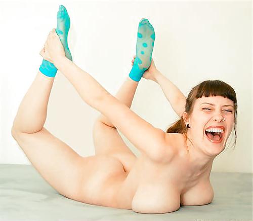 25P Funny Females