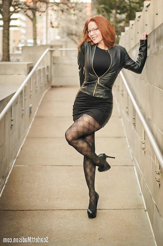 25P Stockings ,tights and high heels 3