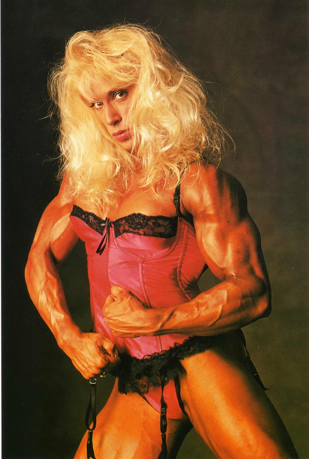 12P Kim Chizevsky - female bodybuilder