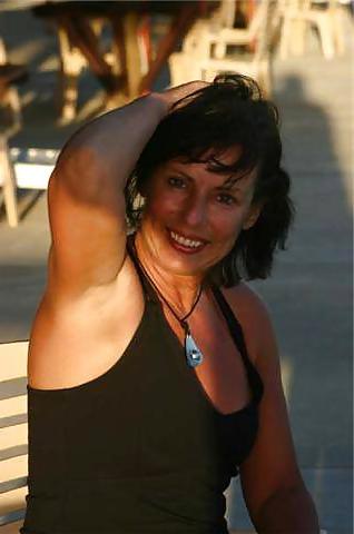 7P Dutch MILF On Vacation