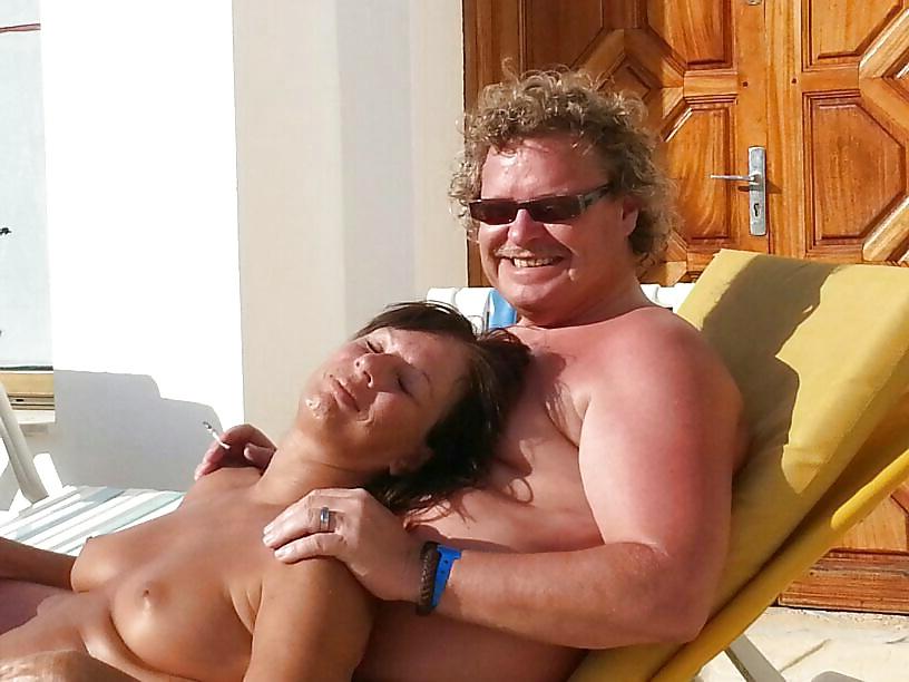 7P Dutch MILF On Vacation