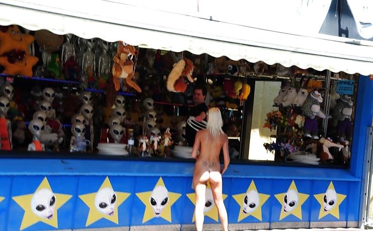 25P Amusement park 2