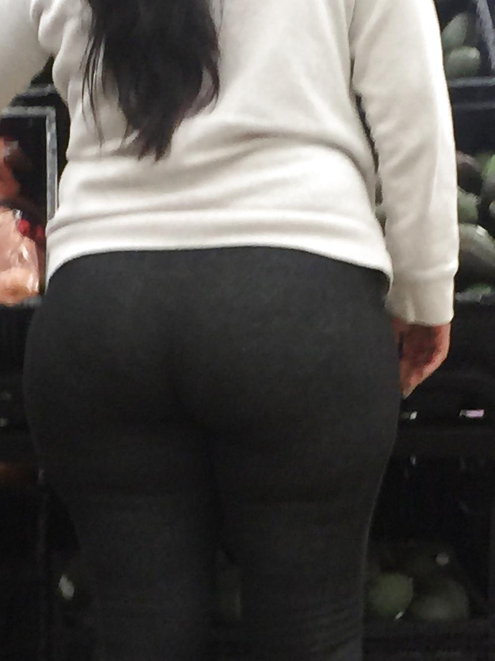 18P Random big ebony street asses(hidden cam)