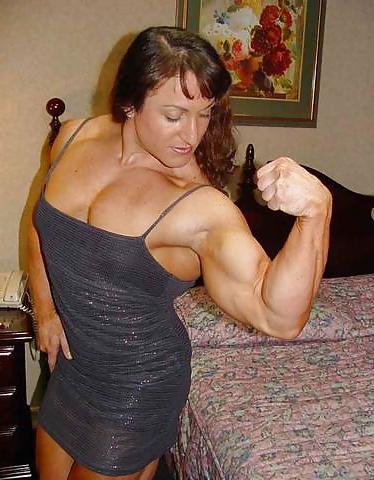 17P Christine Envall - female bodybuilder