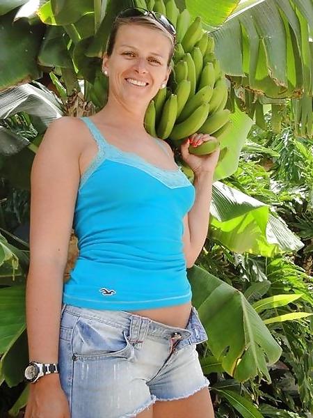25P Biggest hips under the sun
