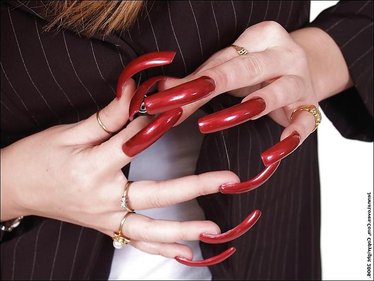 25P Long Fingernails Nov...2014