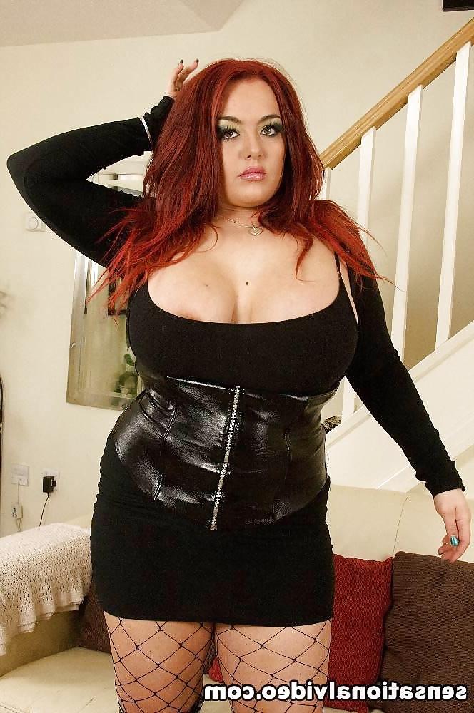 25P Big Tits UK Mistress