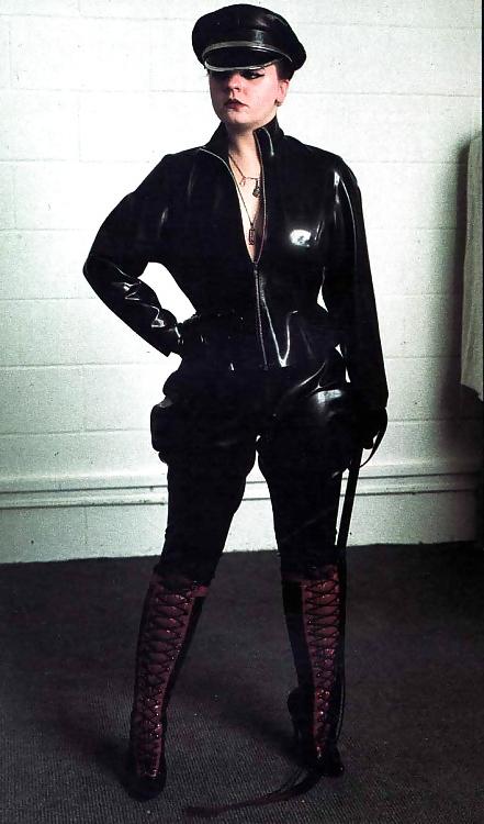 15P Femdoms outfits