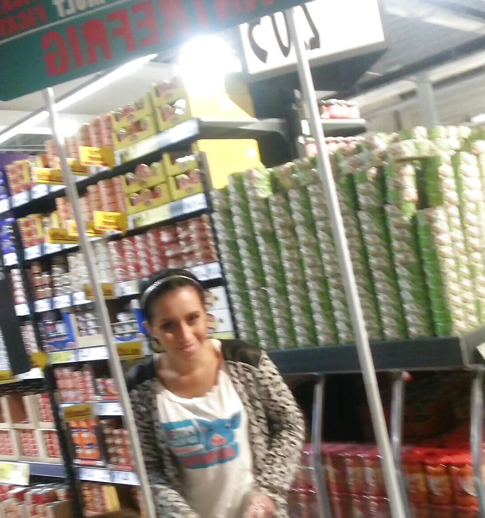 23P Spy old + young women in supermarket romanian