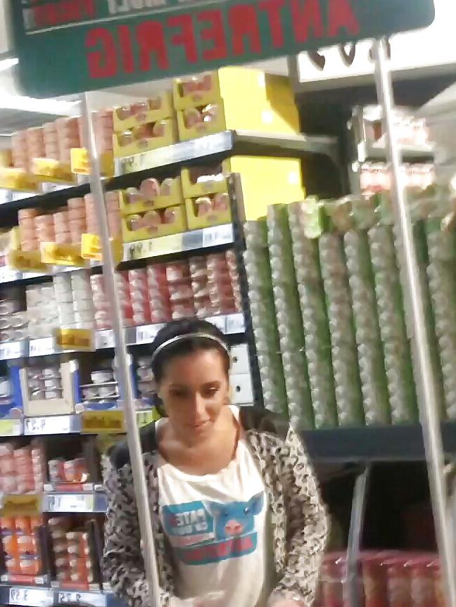 23P Spy old + young women in supermarket romanian