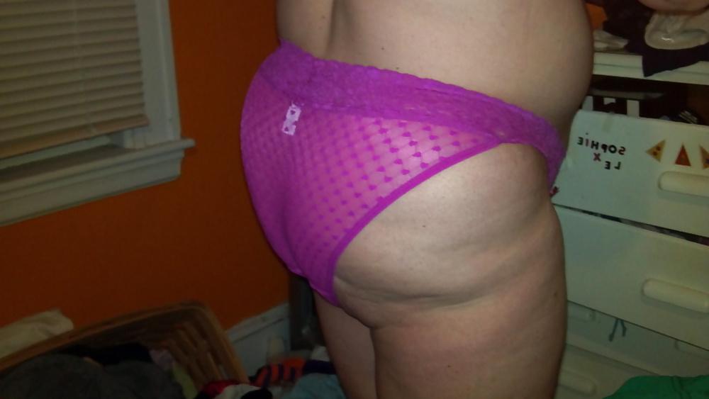 25P Amy And Her Hairy Asshole