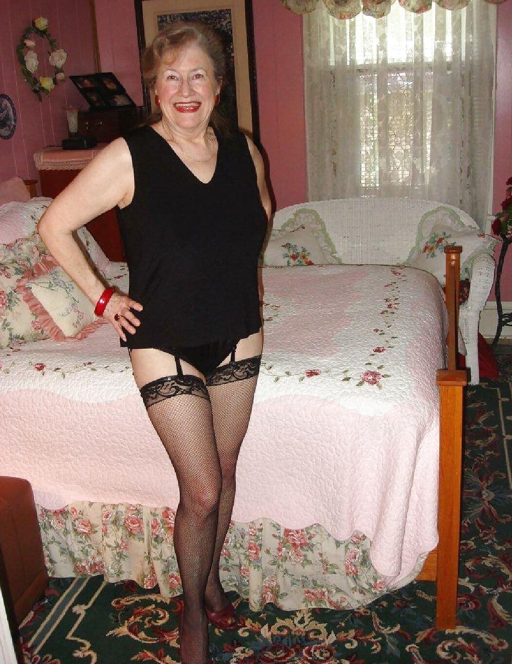 14P Granny sheila from the  USA vol2