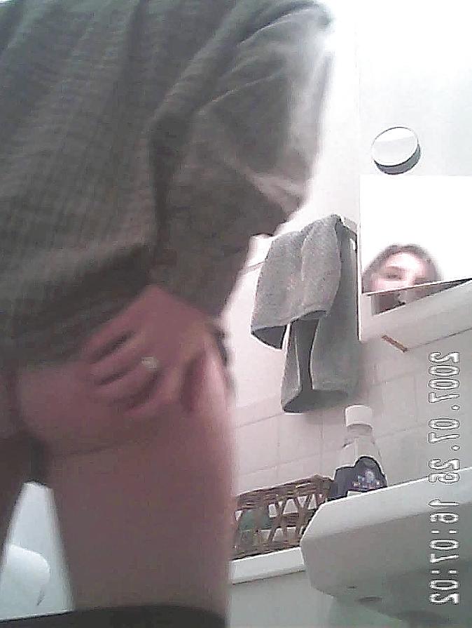 25P Spied on college chick begging to be ass fucked