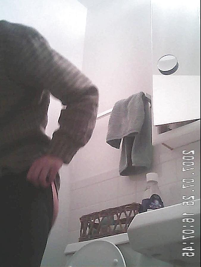25P Spied on college chick begging to be ass fucked