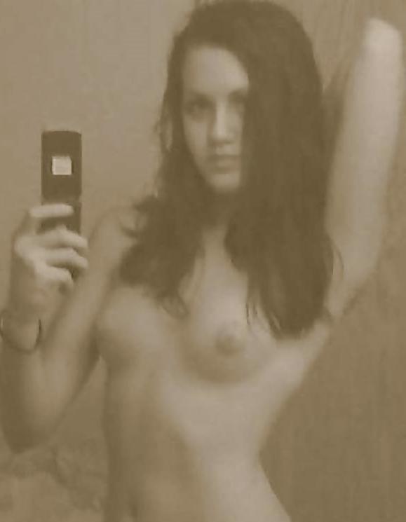 25P Lusty & Busty Teen Self Shots 99 