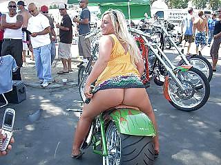 25P Full Moons for Ass Lovers