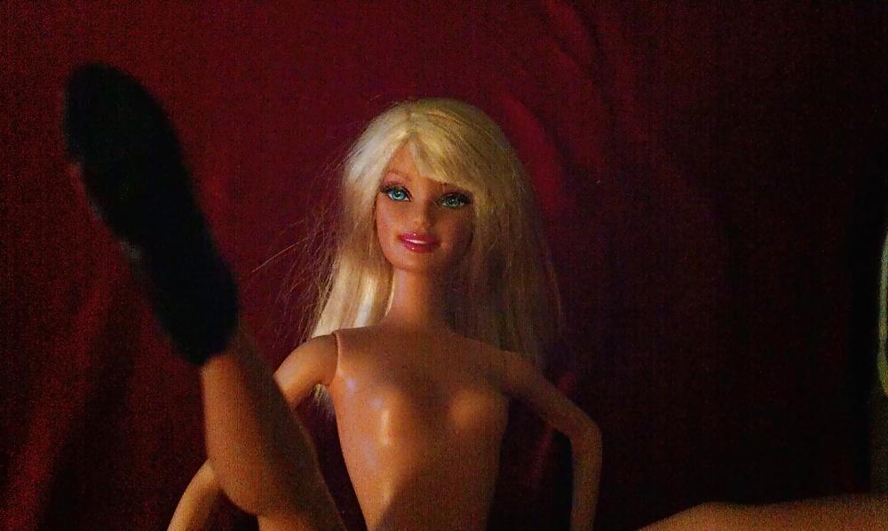 8P Journalism Barbie Doll