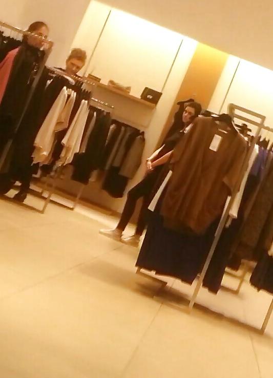 20P Spy in mall sexy teens romanian
