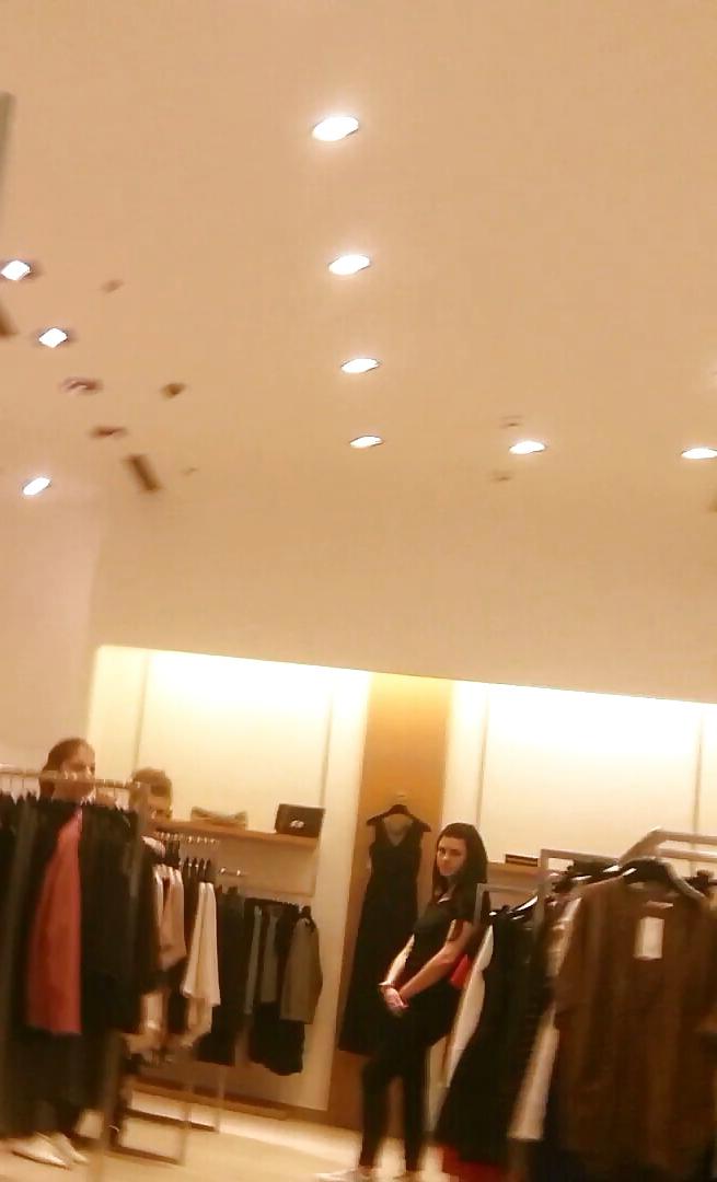 20P Spy in mall sexy teens romanian