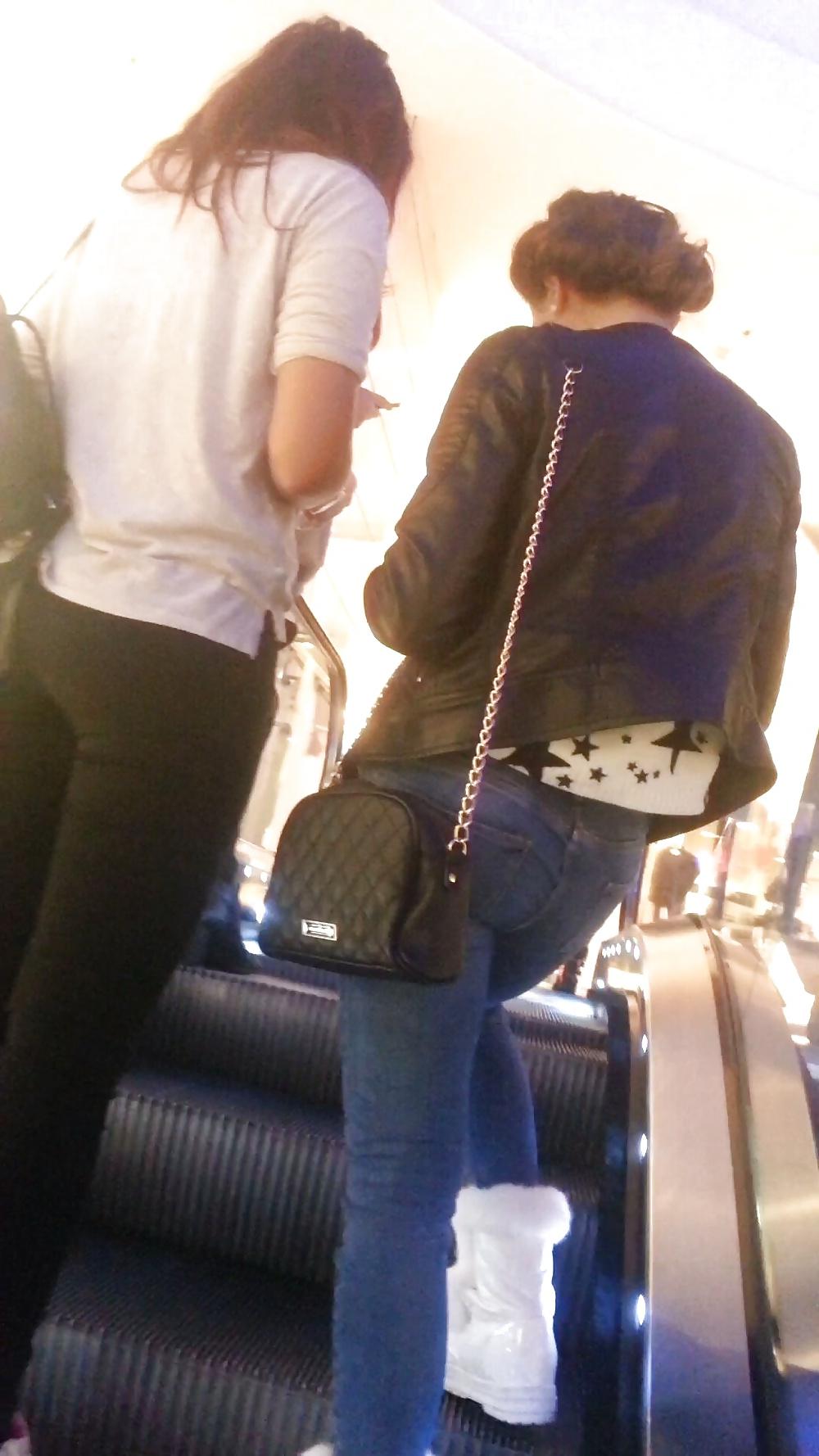 20P Spy in mall sexy teens romanian