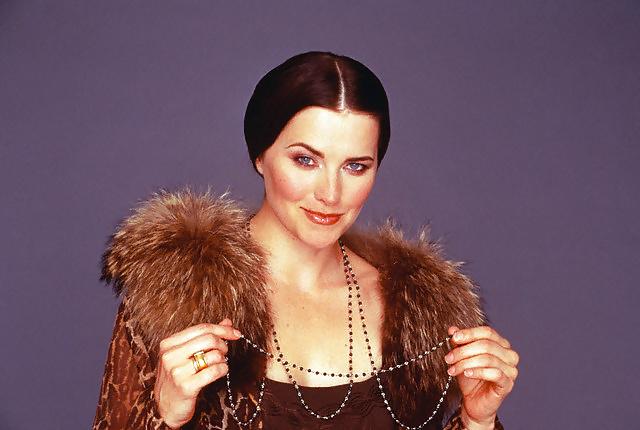 25P LUCY LAWLESS  -- XENA part3